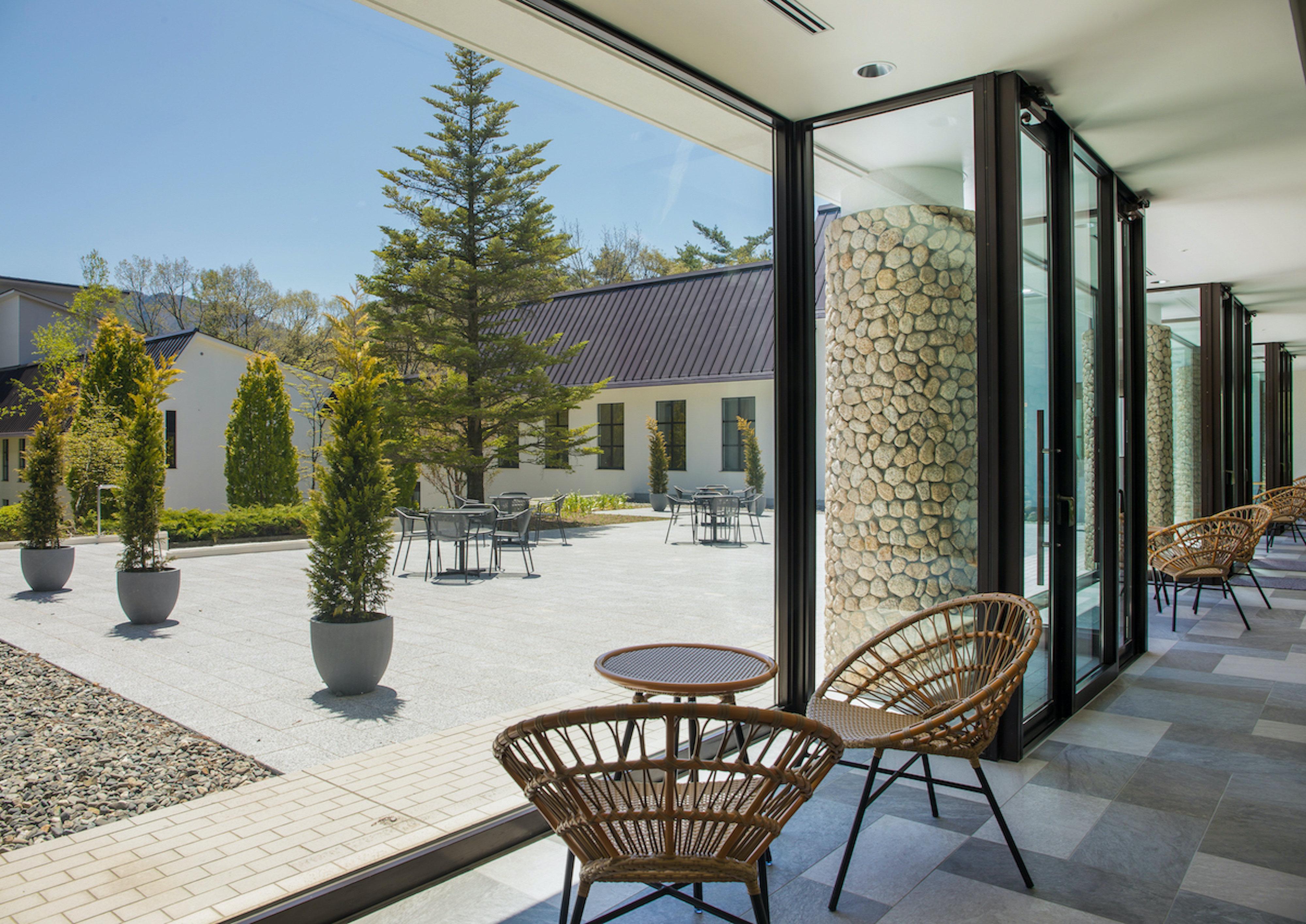 Holiday Inn Resort Shinano-Omachi Kuroyon By Ihg Bagian luar foto